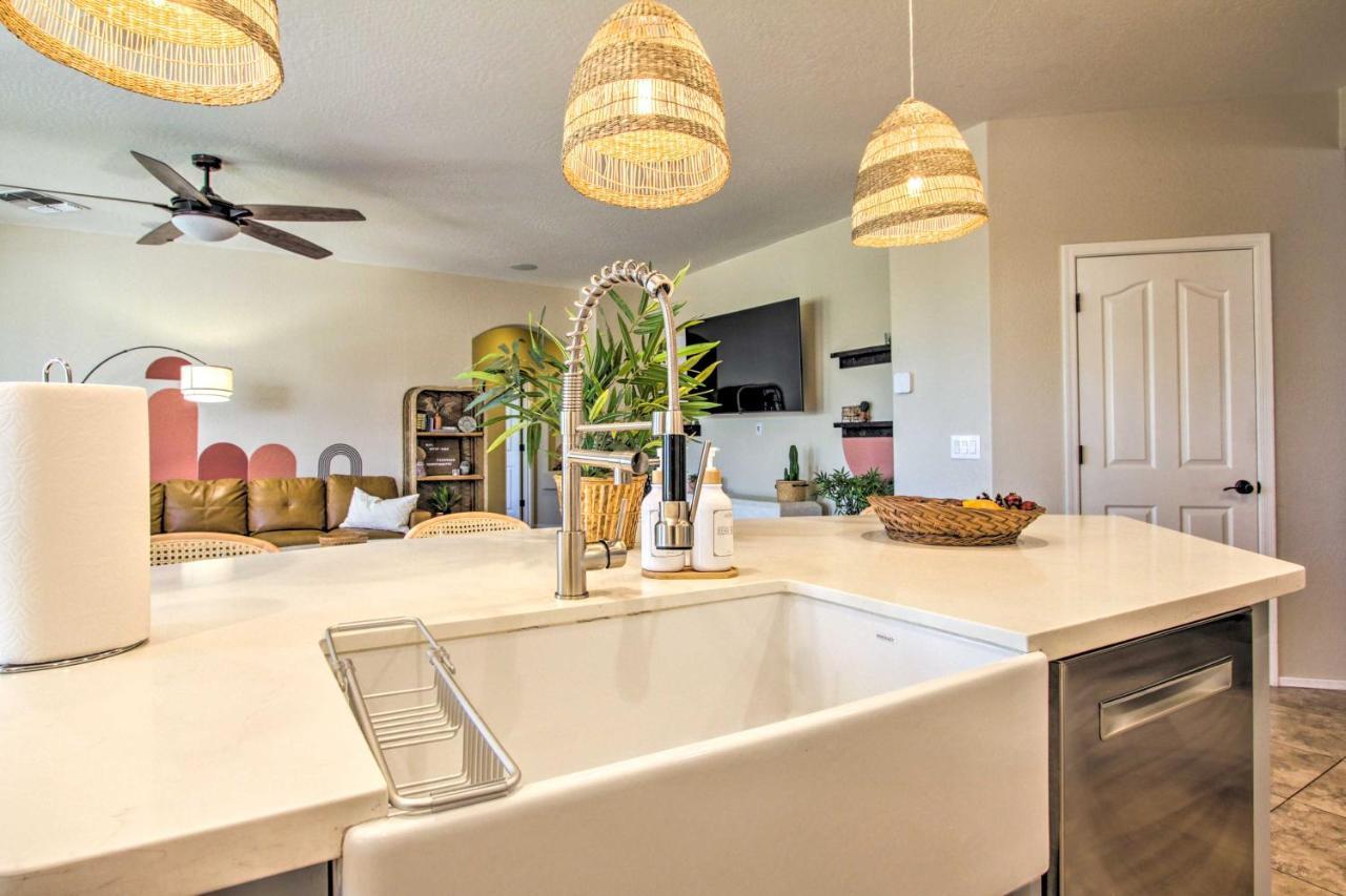 Family-Friendly Goodyear Home With Private Pool Extérieur photo