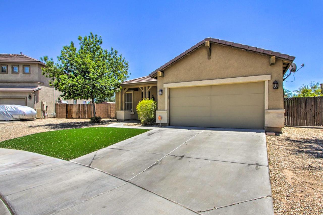 Family-Friendly Goodyear Home With Private Pool Extérieur photo